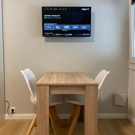 Suesses Kleines Und Zentrales Apartment Fuer Zwei Personen Mitten In Amburgo Esterno foto