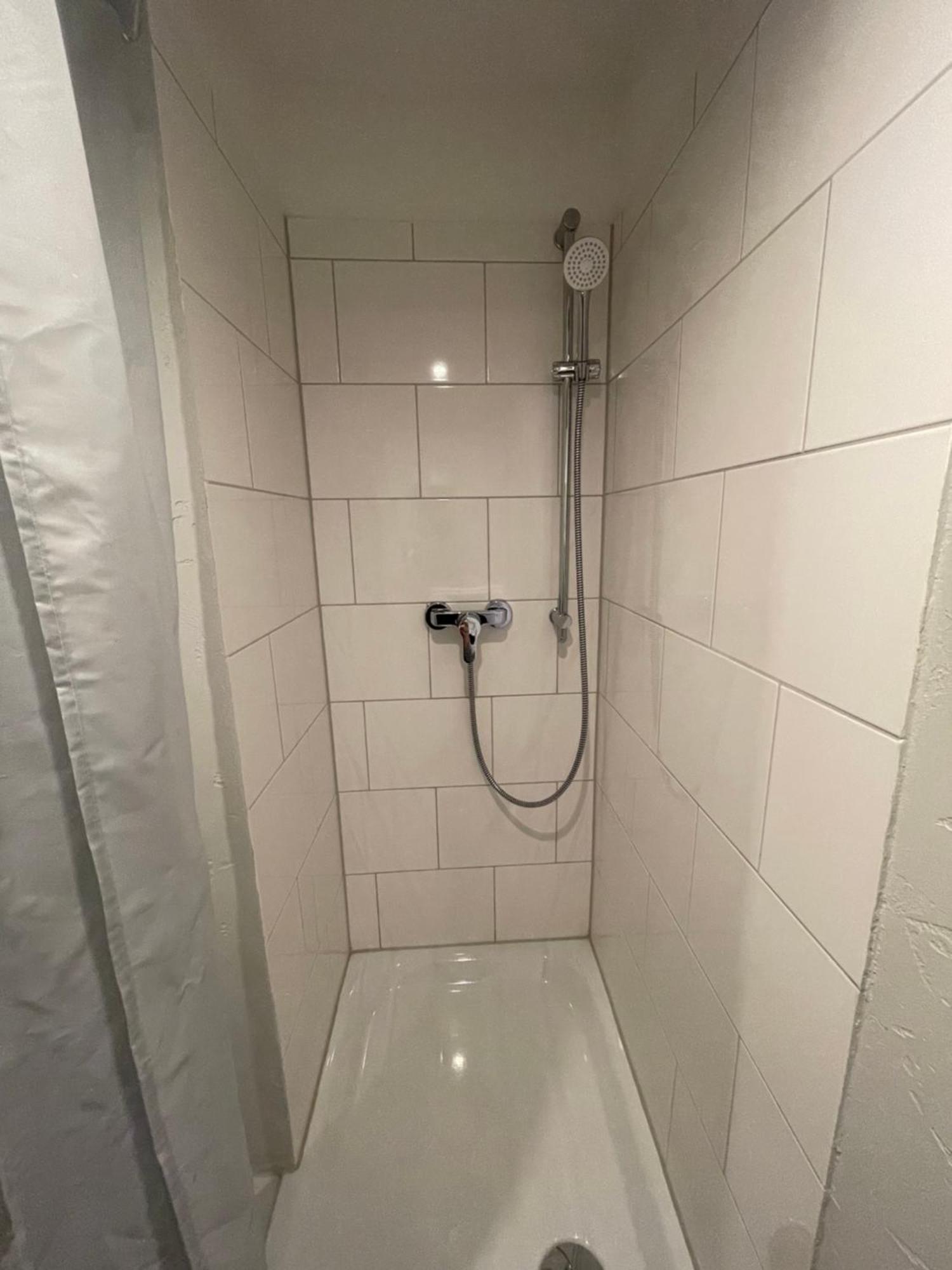 Suesses Kleines Und Zentrales Apartment Fuer Zwei Personen Mitten In Amburgo Esterno foto