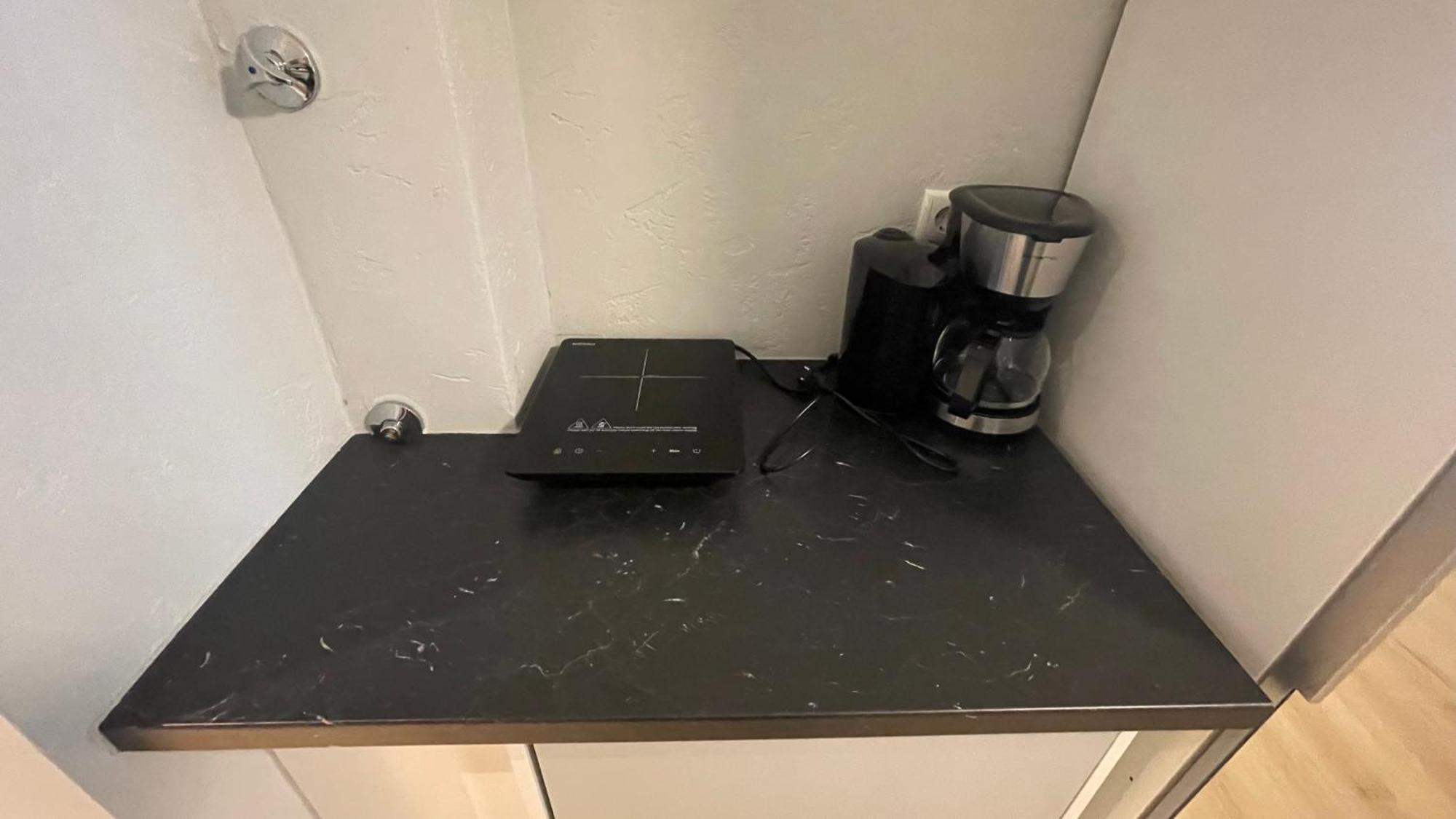 Suesses Kleines Und Zentrales Apartment Fuer Zwei Personen Mitten In Amburgo Esterno foto
