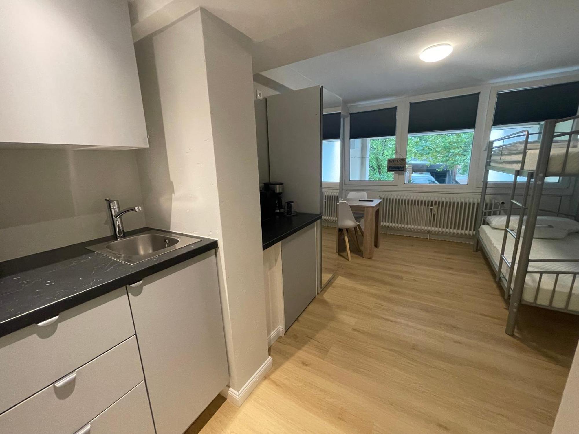Suesses Kleines Und Zentrales Apartment Fuer Zwei Personen Mitten In Amburgo Esterno foto