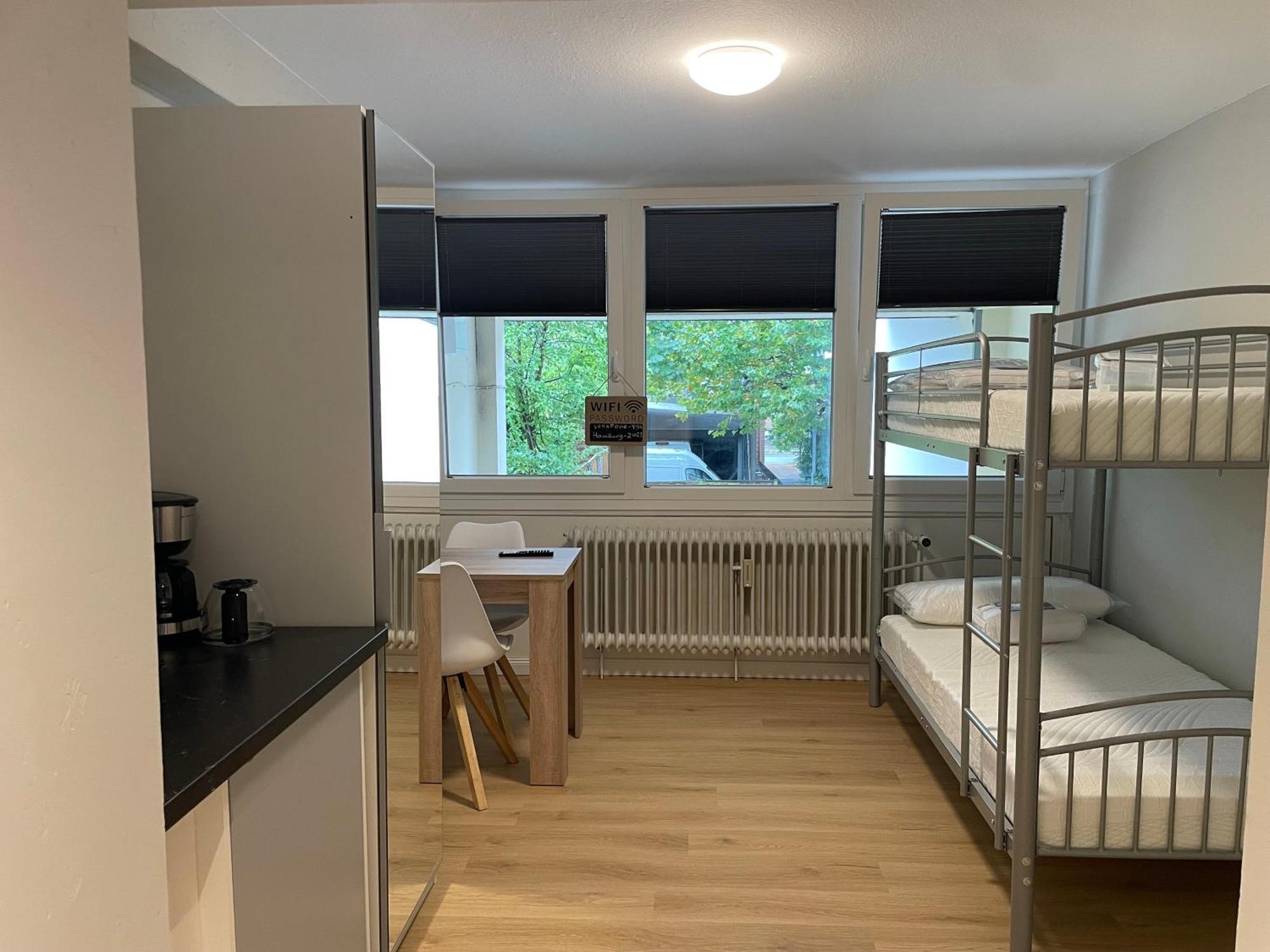 Suesses Kleines Und Zentrales Apartment Fuer Zwei Personen Mitten In Amburgo Esterno foto